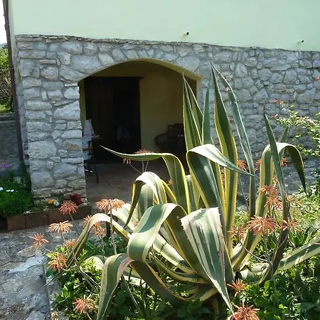 Apartment Nada Veli Losinj Exterior photo