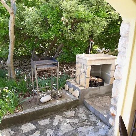 Apartment Nada Veli Losinj Exterior photo